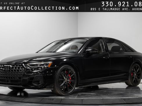 Used 2023 Audi S8 4.0T quattro image 1