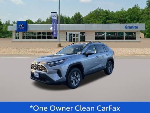 Used 2024 Toyota RAV4 XLE w/ Convenience Package image 2