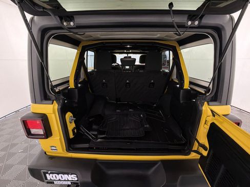Used 2019 Jeep Wrangler Unlimited Sport S image 24