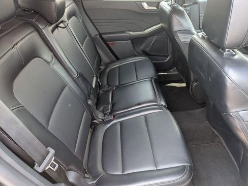 Used 2024 Ford Escape Platinum AWD/4WD image 30