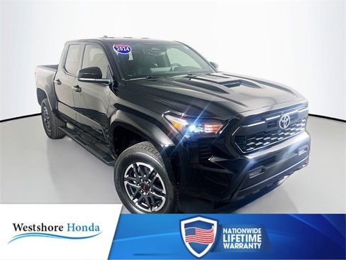 Used 2024 Toyota Tacoma TRD Sport image 1