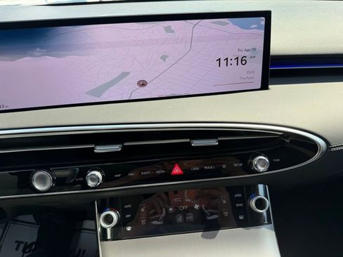 Used 2026 Genesis GV70 2.5T Advanced AWD/4WD image 28