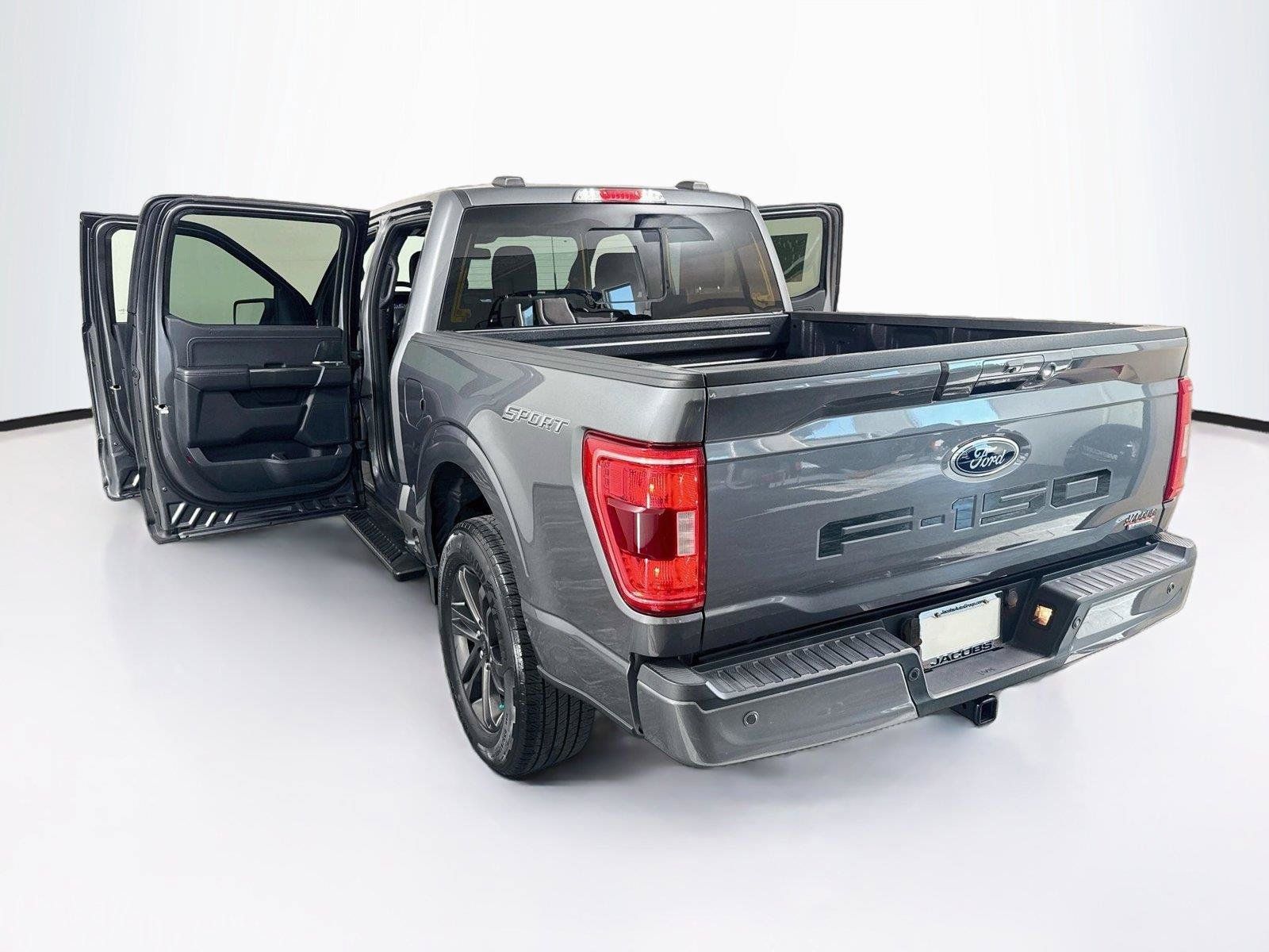 Used 2022 Ford F150 XLT w/ Equipment Group 302A High RWD image 40