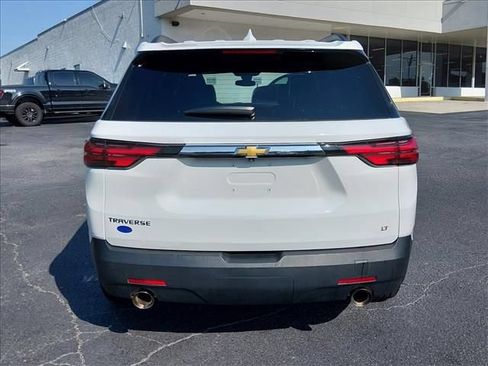 Used 2023 Chevrolet Traverse LT FWD image 5