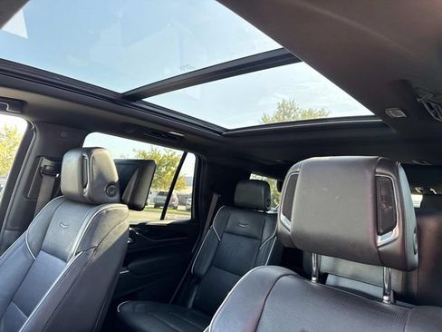 Used 2023 Cadillac Escalade Sport AWD/4WD image 23