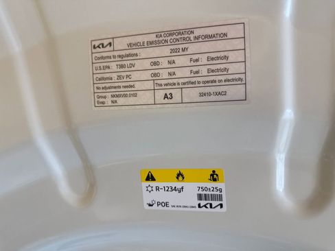 Used 2022 Kia EV6 GT-Line w/ GT-Line Suede Seat Package image 36