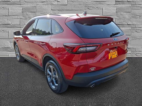 Certified 2025 Ford Escape ST-Line w/ Tech Pack #1 AWD/4WD image 8