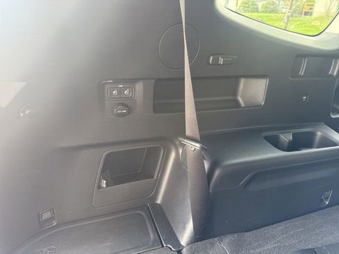 Used 2025 Kia Telluride S AWD/4WD image 51