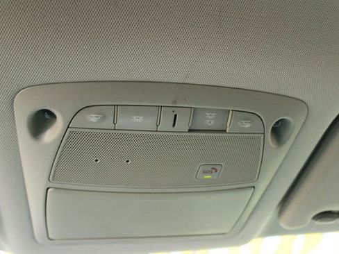 Used 2020 Nissan Pathfinder SL AWD/4WD image 22