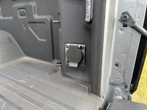 Used 2025 GMC Sierra 2500 Denali Ultimate image 46