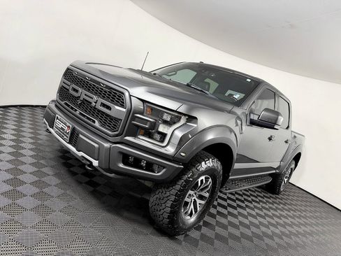 Used 2018 Ford F150 Raptor w/ Equipment Group 802A Luxury AWD/4WD image 19