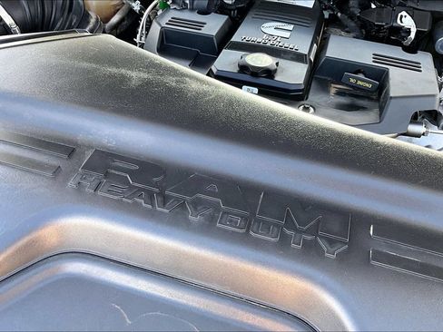 Used 2024 RAM 2500 Big Horn AWD/4WD image 32