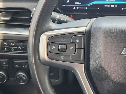 Used 2024 Chevrolet Suburban Z71 image 27