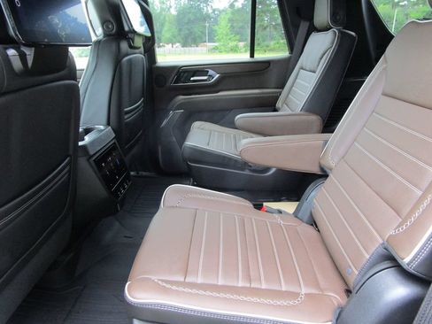 New 2026 GMC Yukon Denali Ultimate AWD/4WD image 20