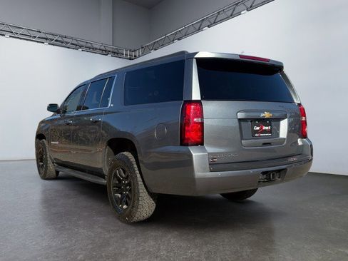 Used 2020 Chevrolet Suburban LT image 9