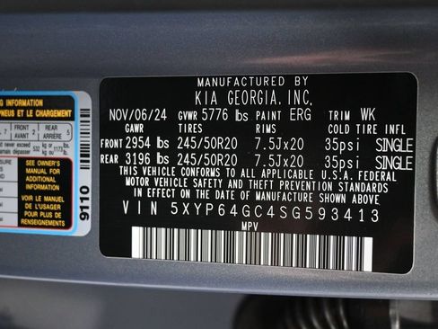 Used 2025 Kia Telluride S FWD image 9