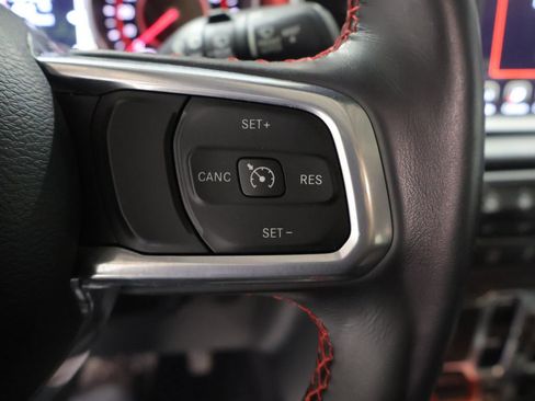 Used 2021 Jeep Wrangler Unlimited Rubicon AWD/4WD image 38