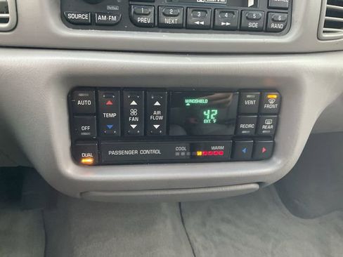 Used 2000 Buick Century Limited w/ Prestige Pkg image 15