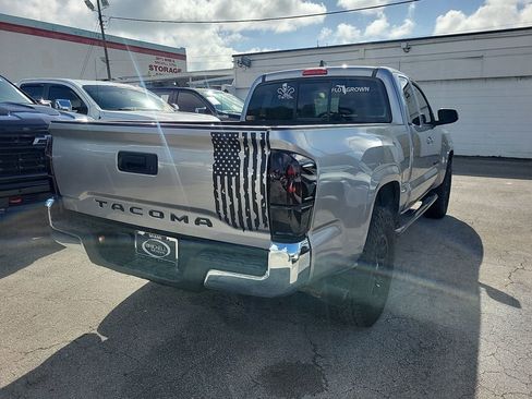Used 2021 Toyota Tacoma SR5 image 15