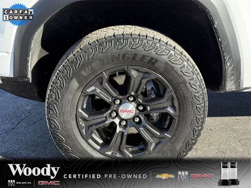 Certified 2024 GMC Canyon Elevation image 11