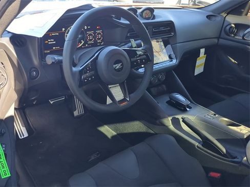 New 2024 Nissan Z Performance w/ Heritage Edition image 13
