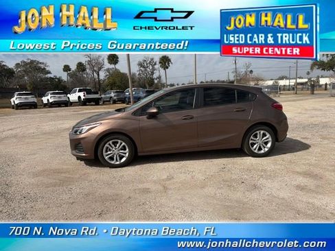 Used 2019 Chevrolet Cruze LS w/ LS Convenience Package image 4