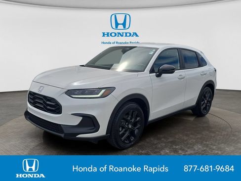 Used 2025 Honda HR-V Sport image 1