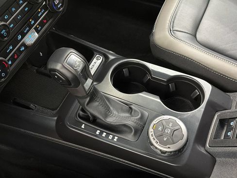 Used 2025 Ford Bronco Outer Banks AWD/4WD image 24