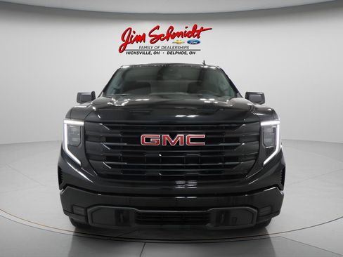 Used 2023 GMC Sierra 1500 Pro w/ Graphite Edition AWD/4WD image 3