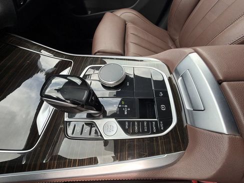 Used 2020 BMW X5 xDrive40i w/ M Sport Package AWD/4WD image 25