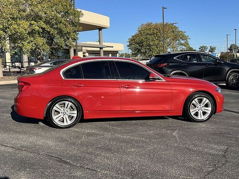 Used 2018 BMW 330i Sedan w/ Premium Package image 2