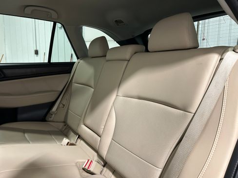 Used 2018 Subaru Outback 2.5i Limited image 26