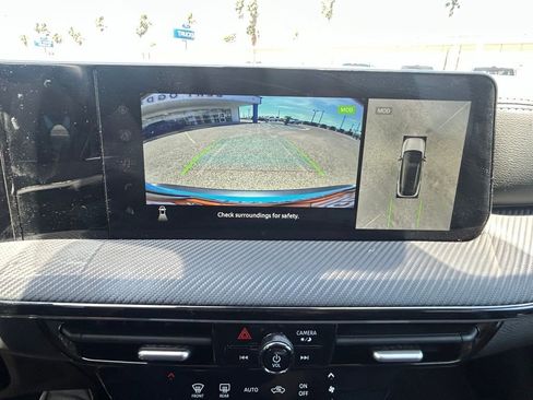 Used 2025 Nissan Kicks SR FWD image 15