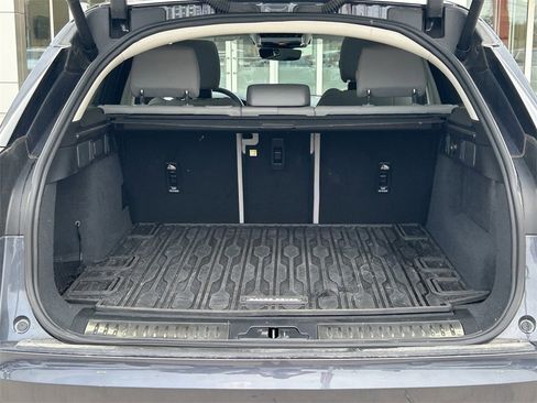 Used 2025 Land Rover Range Rover Velar Dynamic SE image 15