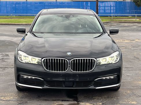 Used 2018 BMW 740i RWD image 6