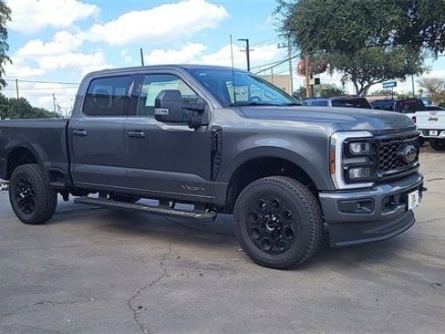 New 2026 Ford F250 XLT w/ XLT Premium Package image 2