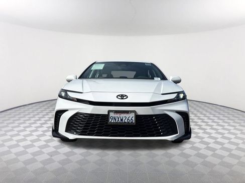 Used 2025 Toyota Camry SE w/ Convenience Package FWD image 2