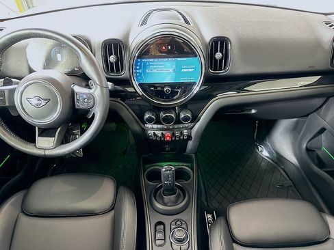 Used 2022 MINI Cooper Countryman S w/ Premium Package image 18