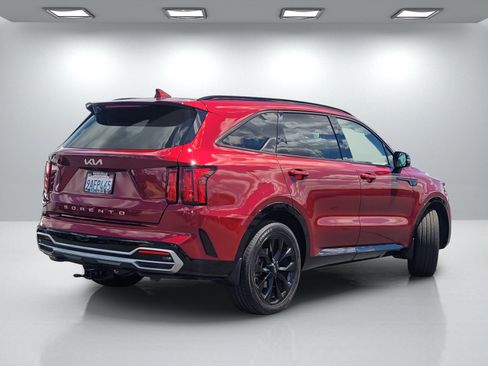 Used 2022 Kia Sorento SX image 4
