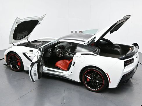 Used 2014 Chevrolet Corvette Stingray Coupe image 38