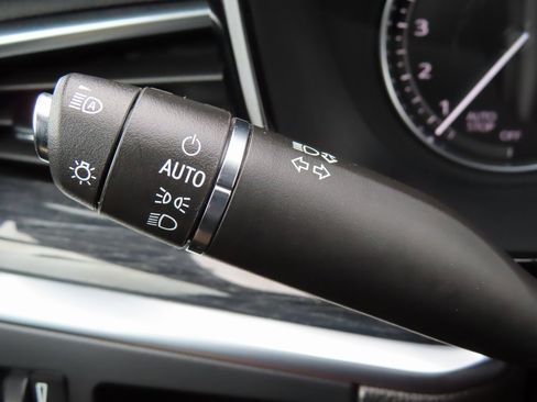 Certified 2023 Cadillac XT5 Premium Luxury image 22