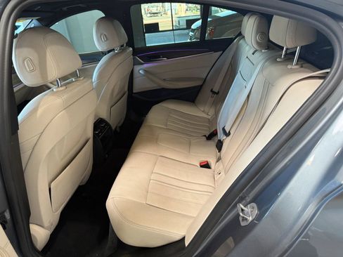 Used 2018 BMW 530e image 9