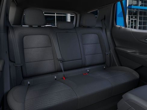 New 2026 Chevrolet Equinox LT w/ Safety and Technology Package FWD image 17