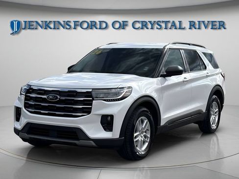 Used 2026 Ford Explorer Active w/ Active Comfort Package RWD image 7