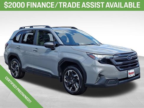 Certified 2025 Subaru Forester Premium AWD/4WD image 1