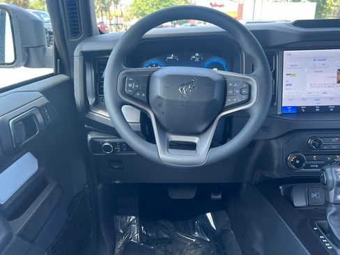 New 2025 Ford Bronco 2-Door image 6