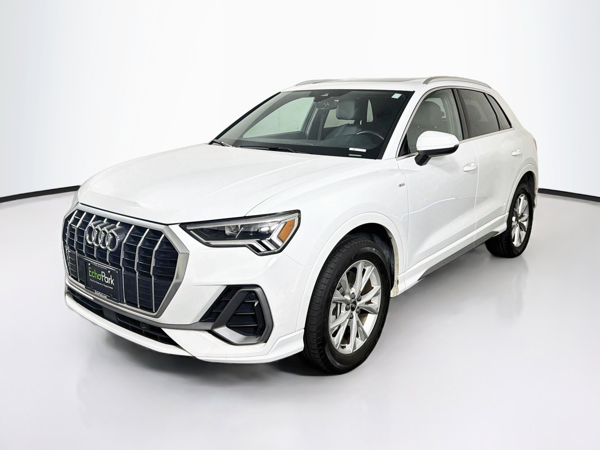 Used 2023 Audi Q3 2.0T Premium AWD/4WD image 3