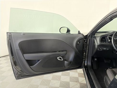 Used 2022 Dodge Challenger GT w/ Blacktop Package image 10
