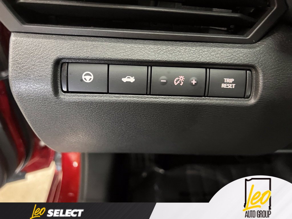 Used 2024 Nissan Altima 2.5 SL AWD/4WD image 11