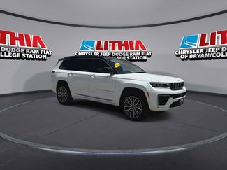 New 2026 Jeep Grand Cherokee L Summit w/ Advanced Protech Group IV AWD/4WD video 2